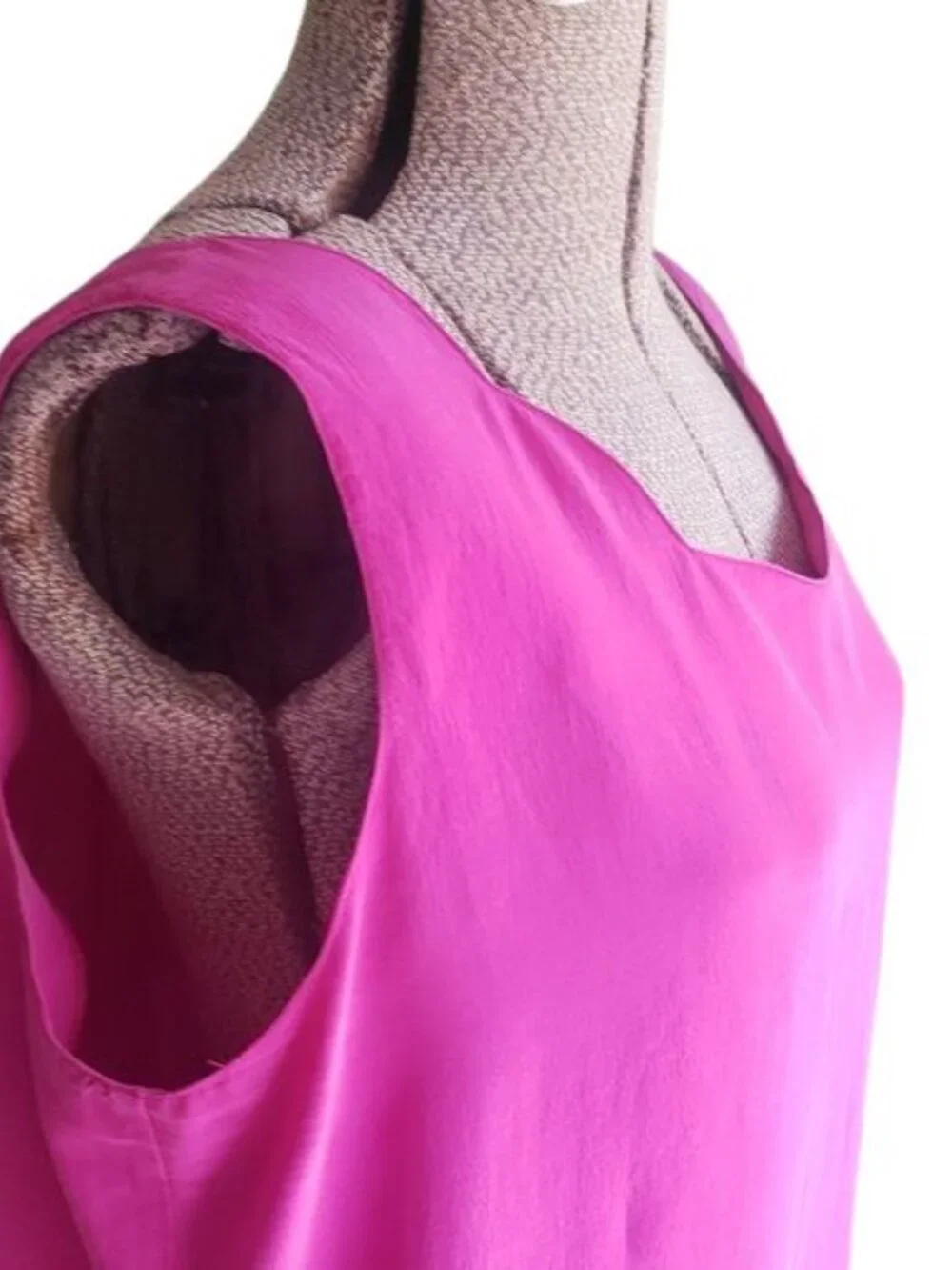 Casual Corner Silk Pink Sleeveless Tank Top, Sz L - Picture 5 of 10